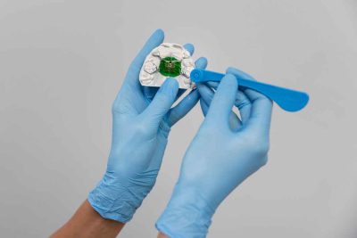 روشهاي استریل کردن دندانهایی که براي آموزش در دانشکده دندانپزشکی ارائه می شود